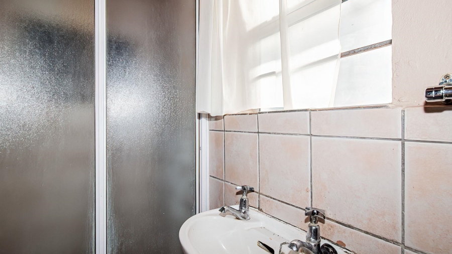 4 Bedroom Property for Sale in De Kelders Western Cape